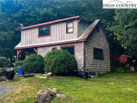 5539 NC 105 Highway, Banner Elk, NC 28604