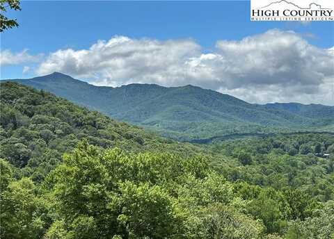 132 Knob Road, Blowing Rock, NC 28605