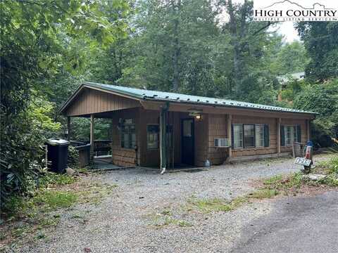 215 Spring Brook Road, Newland, NC 28657