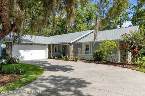 6 Fig Court E, Homosassa, FL 34446