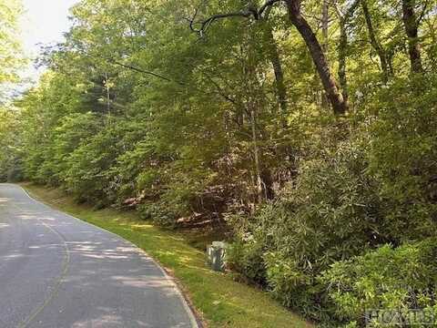 104 Hawk Mountain Road, Lake Toxaway, NC 28747