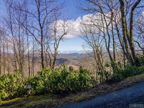 130 Teton Point, Highlands, NC 28741