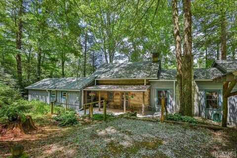 60 Cullasaja Drive, Highlands, NC 28741