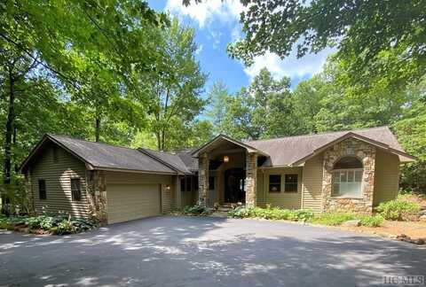 545 S East Shore Drive, Lake Toxaway, NC 28747