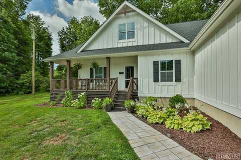 1569 Jodytown Road, Cashiers, NC 28717