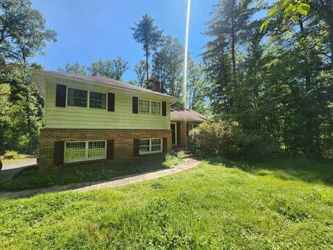 6685 Loop Road, Huntingdon, PA 16652