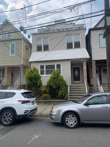 122 WEST 15TH ST, Bayonne, NJ 07002