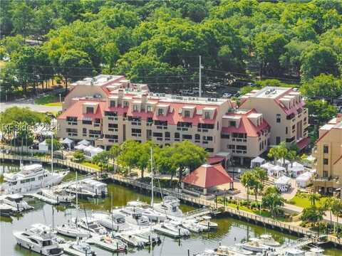 13 Harbourside Lane, Hilton Head Island, SC 29928