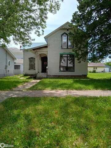 602 W Montgomery Street, Creston, IA 50108