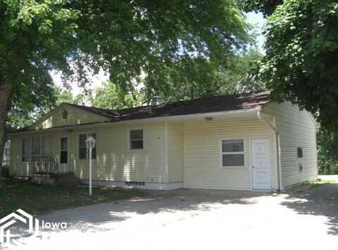 58 Court Sq., Pocahontas, IA 50574