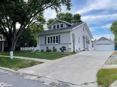 416 E Oak Street, Algona, IA 50511