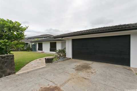 802 Pahumele Place, Kailua, HI 96734