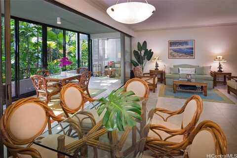 4999 Kahala Avenue, Honolulu, HI 96816