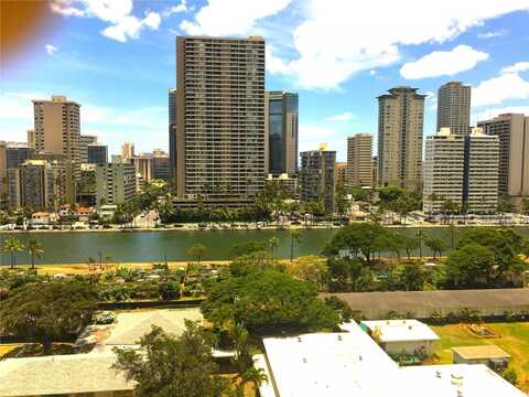 2444 Hihiwai Street, Honolulu, HI 96826