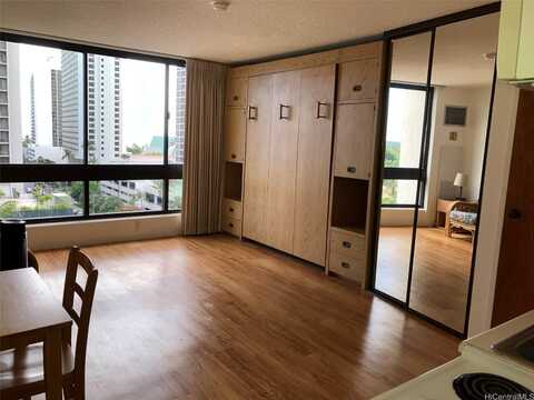 300 Wai Nani Way, Honolulu, HI 96815