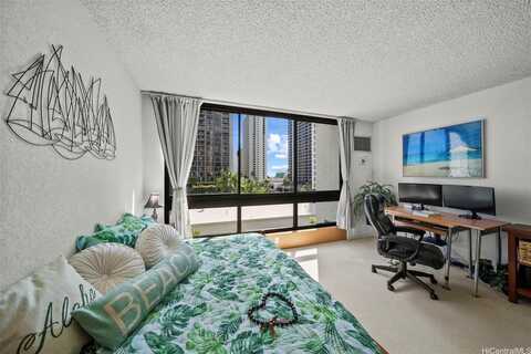 300 Wai Nani Way, Honolulu, HI 96815