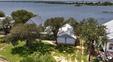 352 Lakecrest, Bluffton, TX 78607