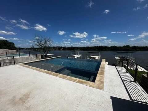 3180 River Oaks Drive, Kingsland, TX 78639