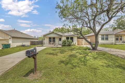 855 Pecan, Cottonwood Shores, TX 78654