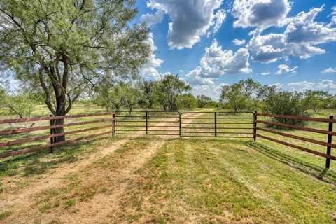 4928 W Hwy 71, Llano, TX 78643