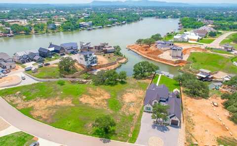 11 LEGENDARY ESTATES Drive, Kingsland, TX 78639