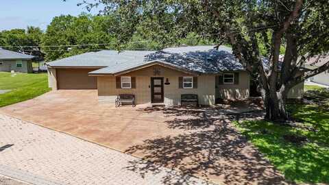 201 Robin Road, Highland Haven, TX 78654