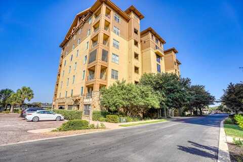 1000 The Cape #43, Horseshoe Bay, TX 78657