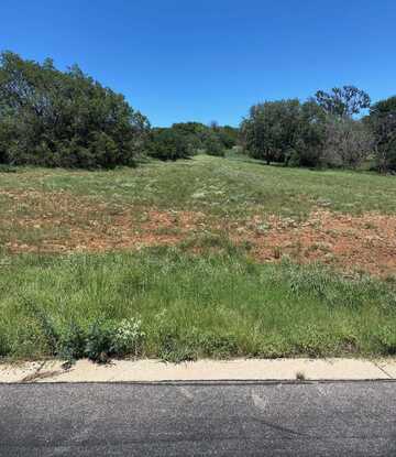 W25058 Apache Tears/White Dove, Horseshoe Bay, TX 78657