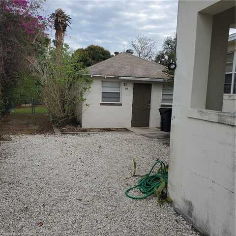 315 E Walnut Street, Avon Park, FL 33825