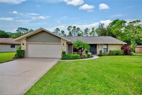 3206 Divot Road, Sebring, FL 33872