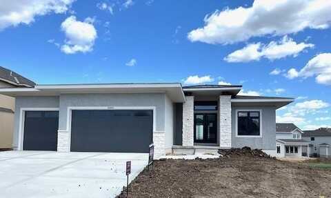 16445 S Elmridge Street, Olathe, KS 66062