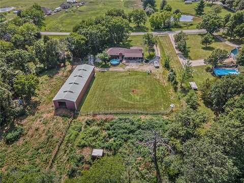 4248 Country Squire Road, Oak Grove, MO 64075