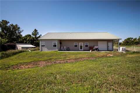 15098 Edwards Road, Valley Falls, KS 66088