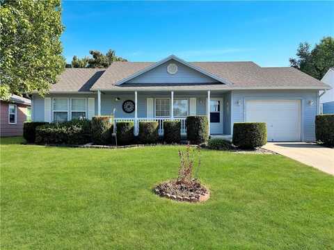 701 W 25th Terrace, Higginsville, MO 64037