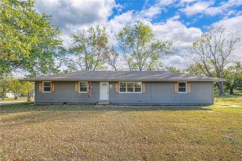 309 8th Street, Garden City, MO 64747