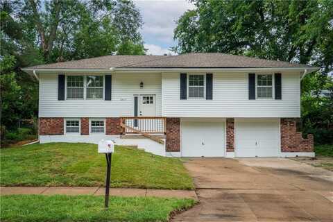 6917 NW 76th Place, Kansas City, MO 64152