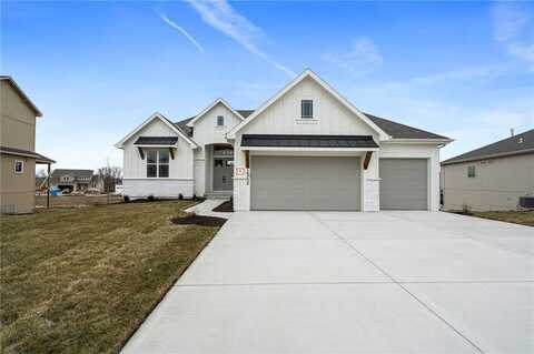 5106 NW Montebella Drive, Riverside, MO 64150