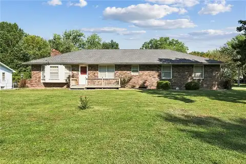 1411 S Pine Street, Holden, MO 64040