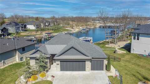 514 South Shore Drive, Lake Winnebago, MO 64034