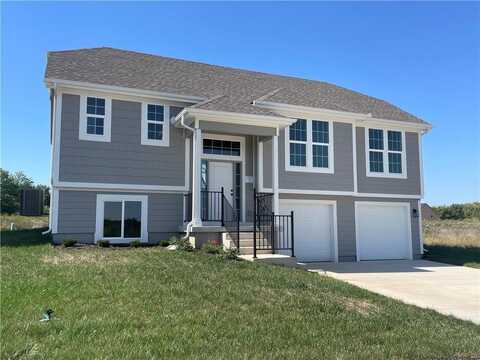 2106 SE Oak Ridge Drive, Oak Grove, MO 64075