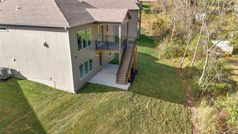 4580 NW 49th Place, Riverside, MO 64151