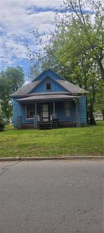 107 W Jefferson Street, Pittsburg, KS 66762