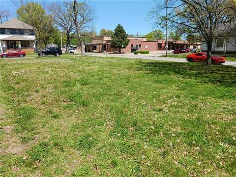 501 W 5th Street, Pittsburg, KS 66762