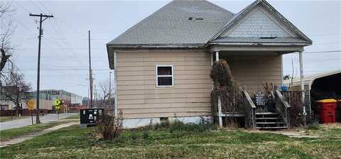 124 W 10th Street, Pittsburg, KS 66762