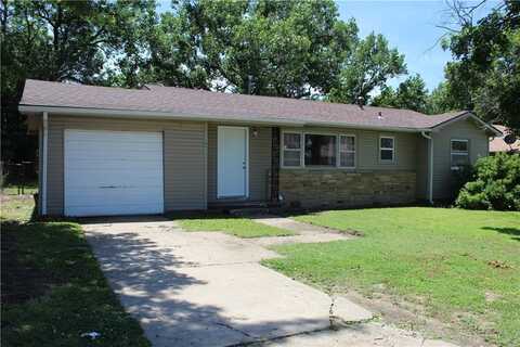 2005 W 5th Street, Coffeyville, KS 67337