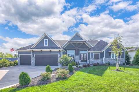 14 Buffalo Ridge Drive, Lake Winnebago, MO 64034