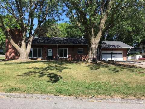 1909 N 32nd Street, Saint Joseph, MO 64506