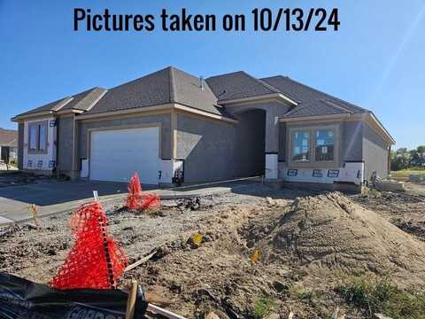 21711 W 116th Place, Olathe, KS 66061