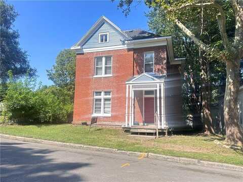 220 N 17th Street, Saint Joseph, MO 64501