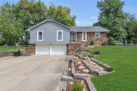 300 Goodrich Drive, Richmond, MO 64085